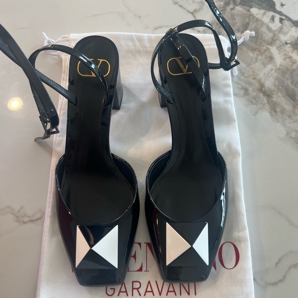 Valentino Mid Heel - Picture 1 of 5